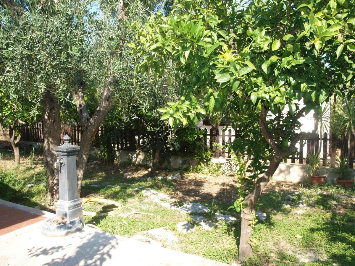 Villa Fralu Mattinata Bagian luar foto